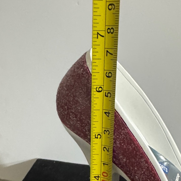 Texas A&M Aggies Glitter Shoe Wine Bottle Holder. 2015 model - Picture 11 of 11